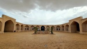 Kashan & Maranjab Castle Short Tour